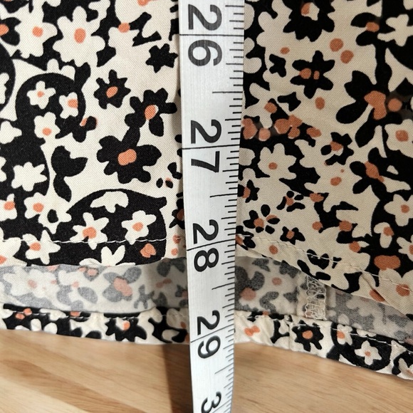 Madewell cream midi skirt w/ black and tan flowers with MOP buttons sz 10 preppy - Picture 4 of 8